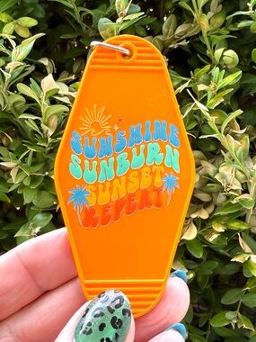 Vintage style motel key 3.5” keychain beach summer-themed gift idea
